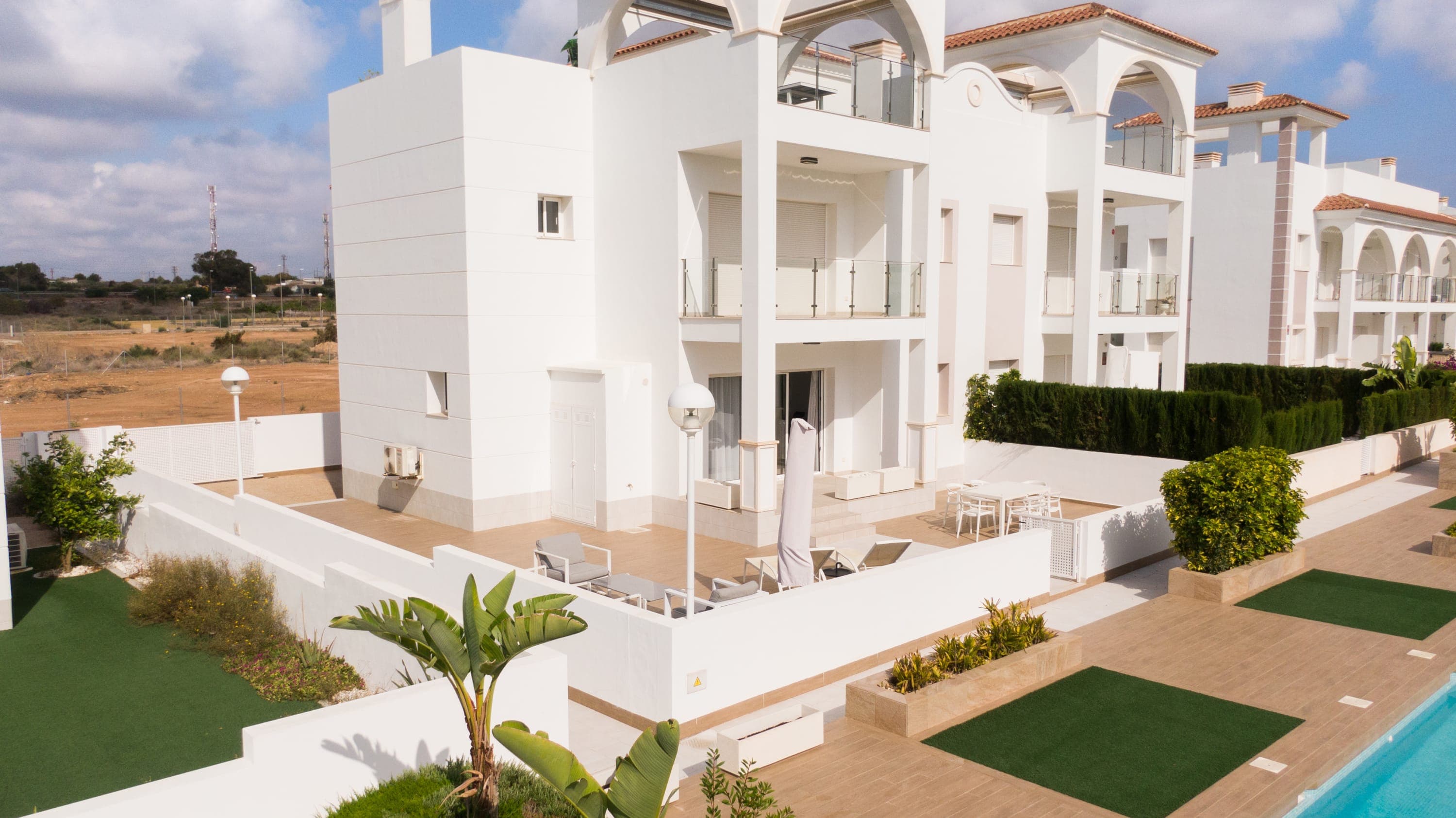 Helgafell Olivos Courtyard Suite