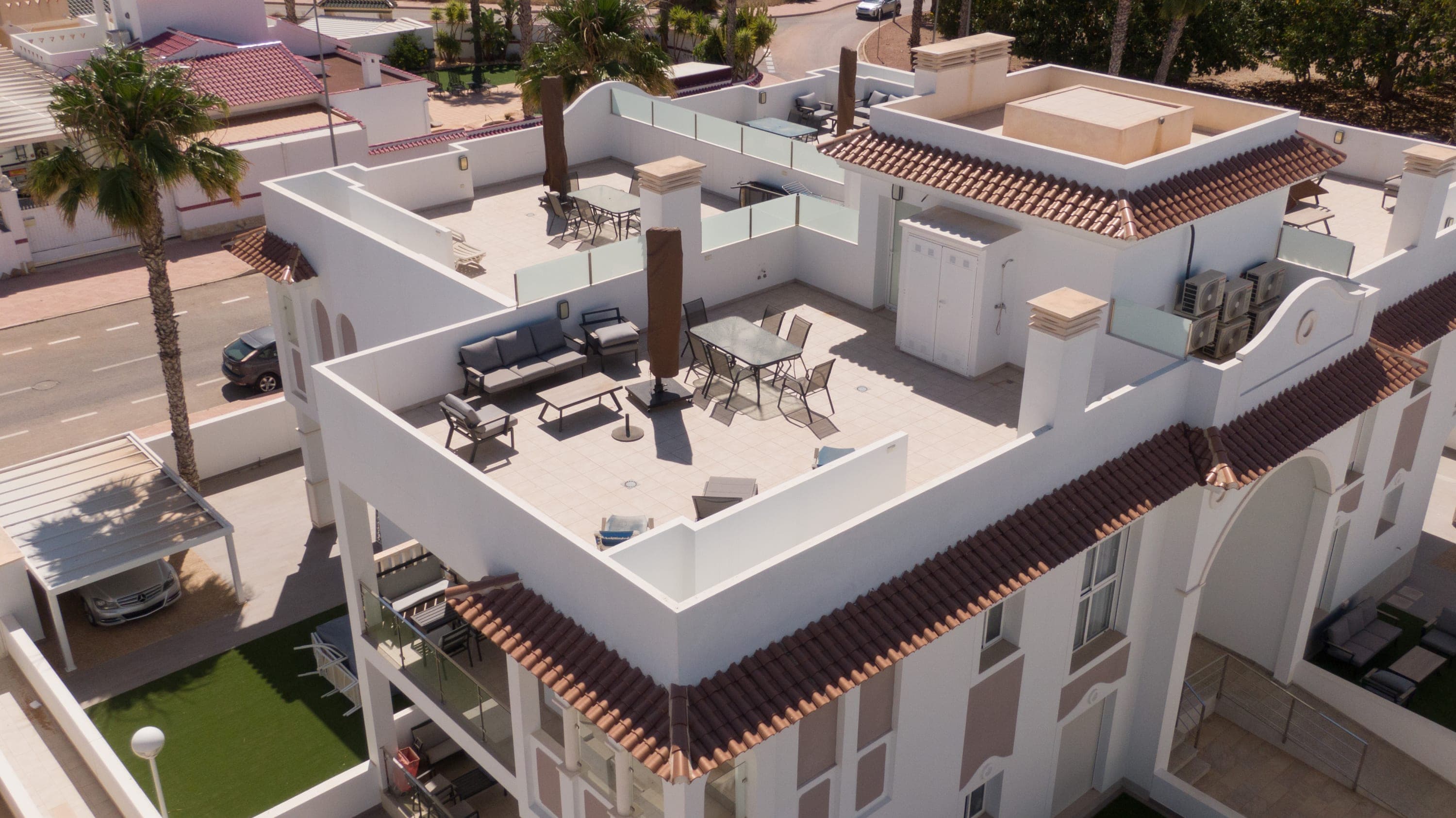 Helgafell Superior Penthouse | Luxe Rooftop & Pool